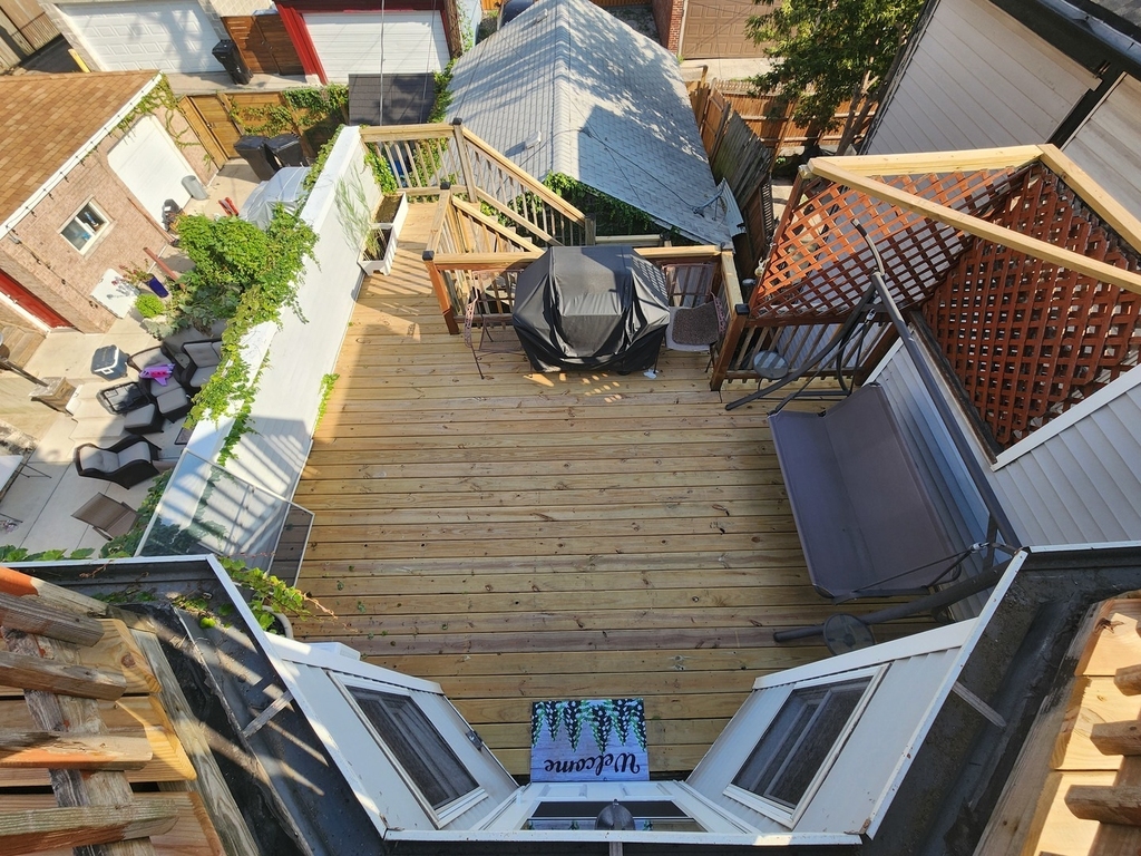 726 W 17th Street - Photo 16