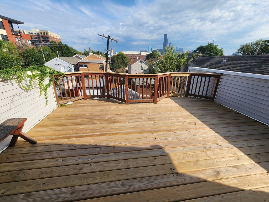 726 W 17th Street - Photo 17