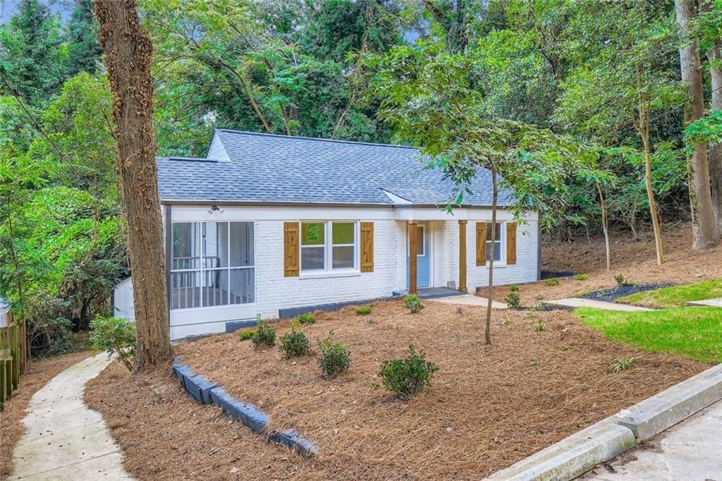1191 Beechview Drive Se - Photo 2