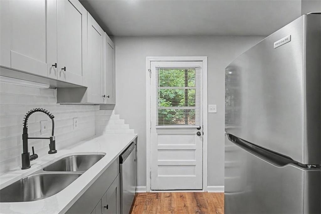 2430 Coosawattee Drive Ne - Photo 4