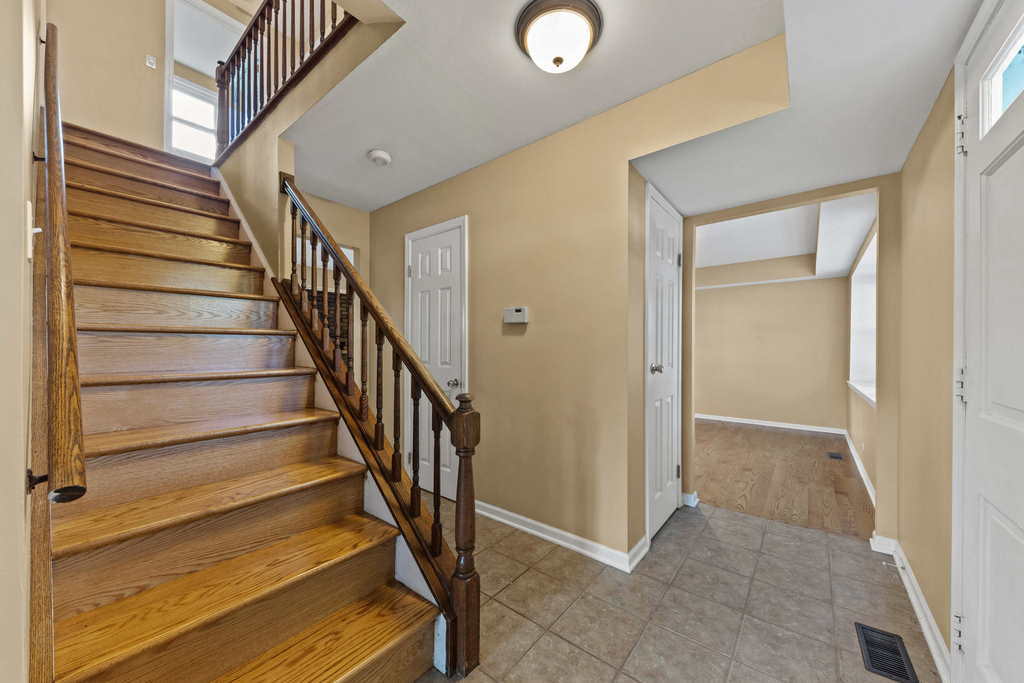 1121 Belmar Lane - Photo 4