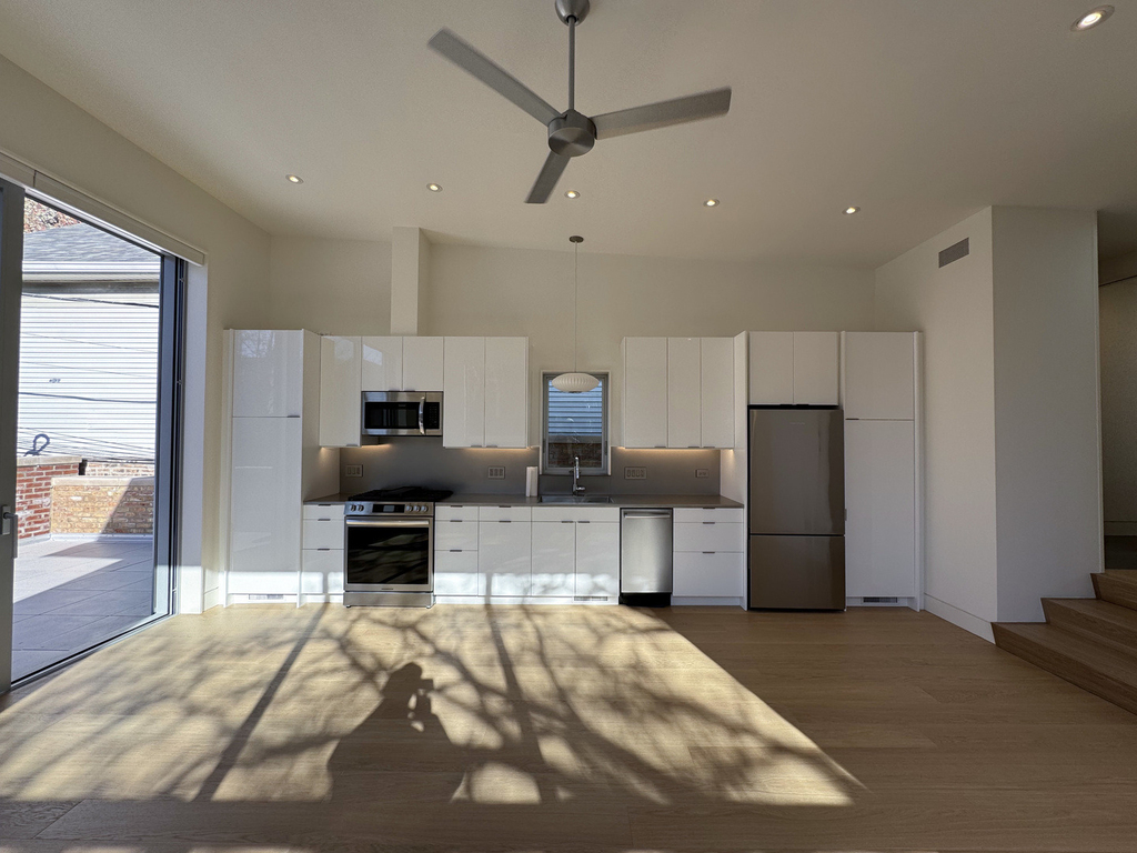 1317 N Leavitt Street - Photo 7