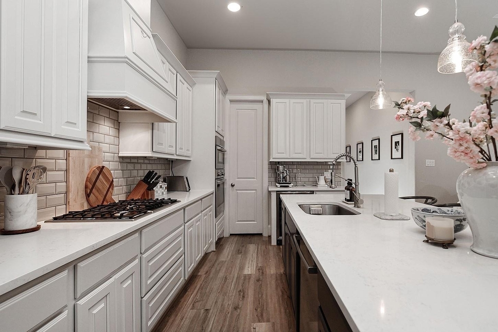114 Crescent City Drive - Photo 11