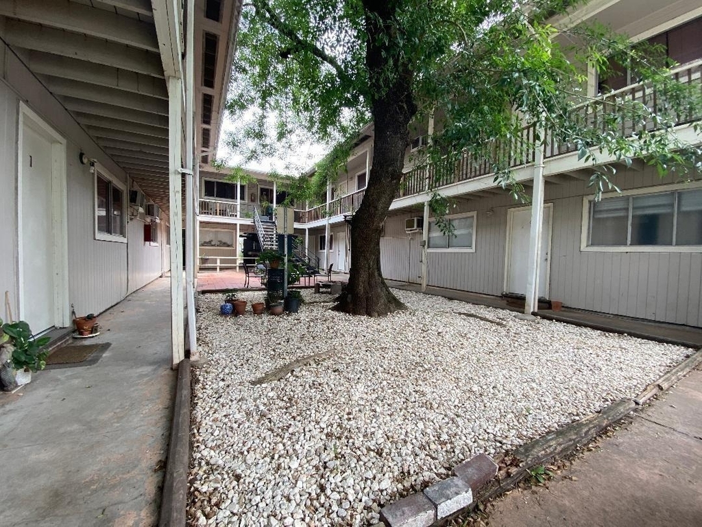 205 Avondale Street - Photo 6