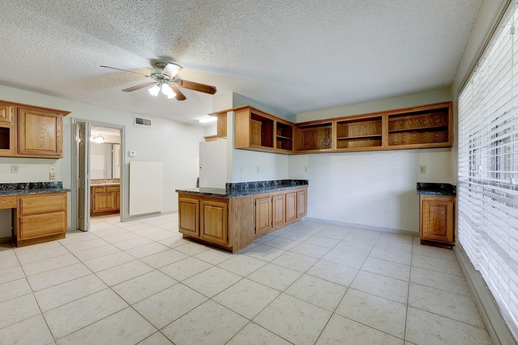 1311 Antoine Drive - Photo 14
