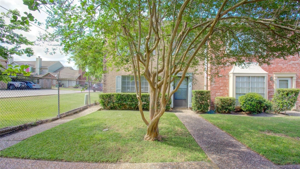 4124 Belle Park Drive - Photo 2