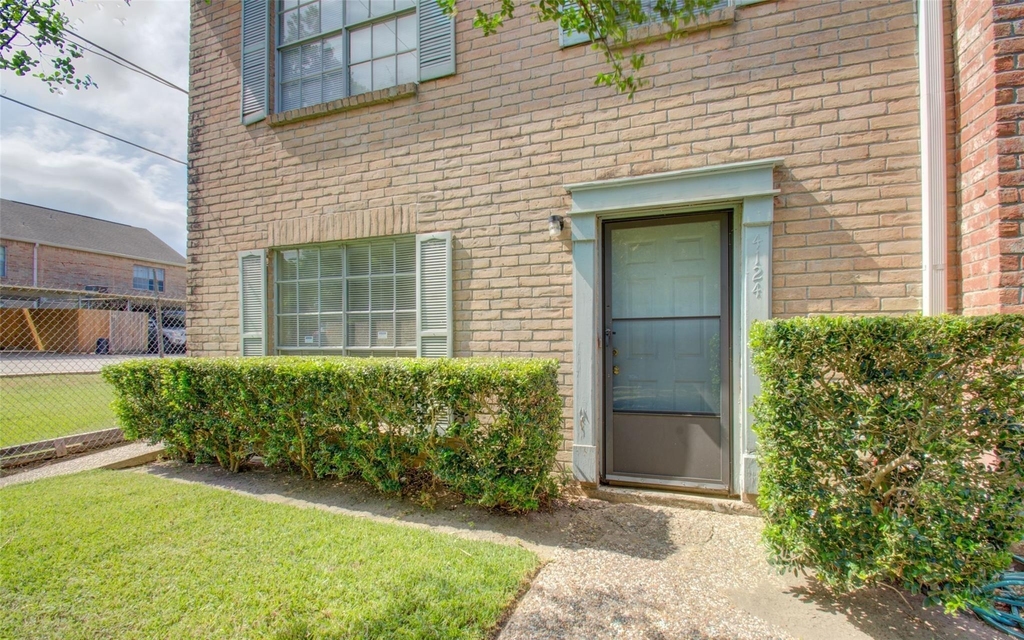 4124 Belle Park Drive - Photo 3