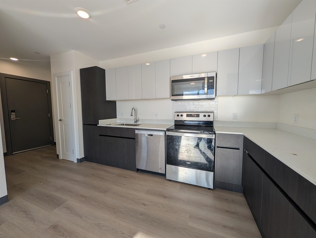 55 North Main - Photo 13