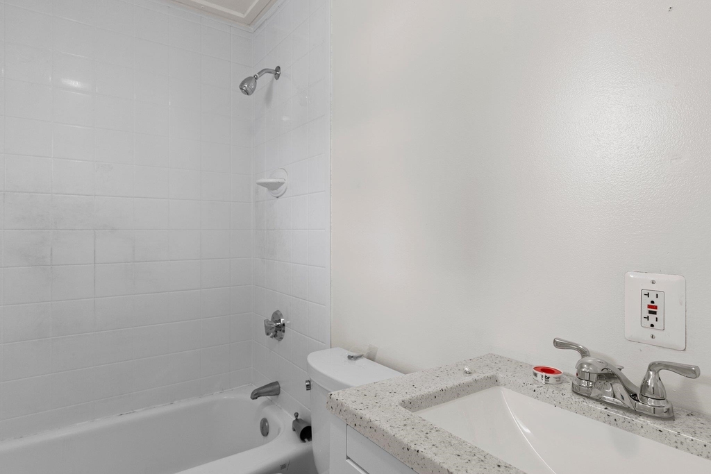 497 Winnacunnet - Photo 18