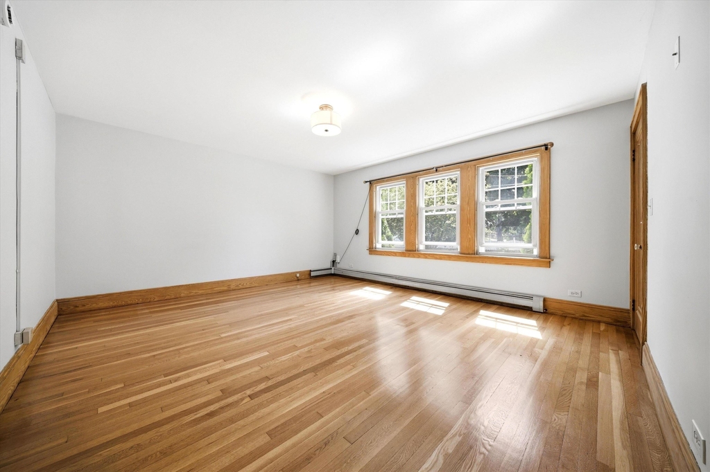 345 Coolidge - Photo 9