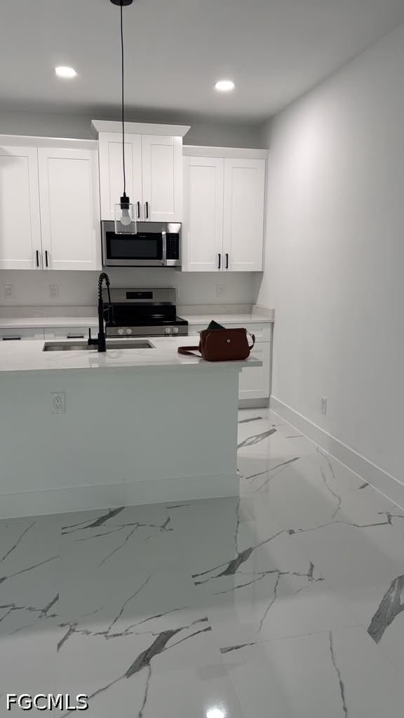 4789 Golfview Boulevard - Photo 3
