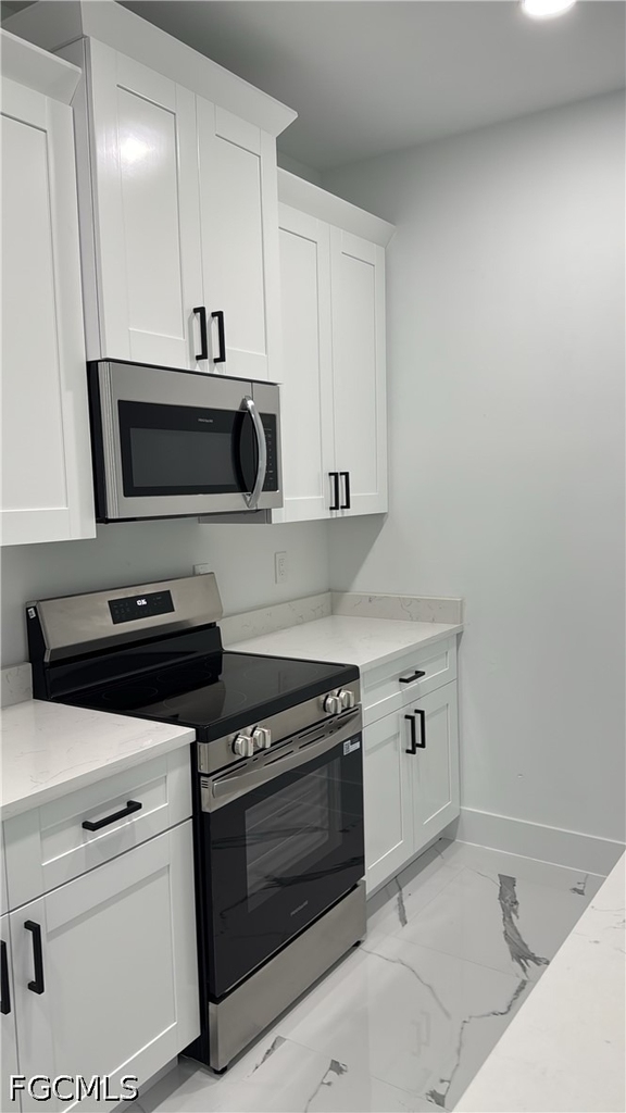 4789 Golfview Boulevard - Photo 2