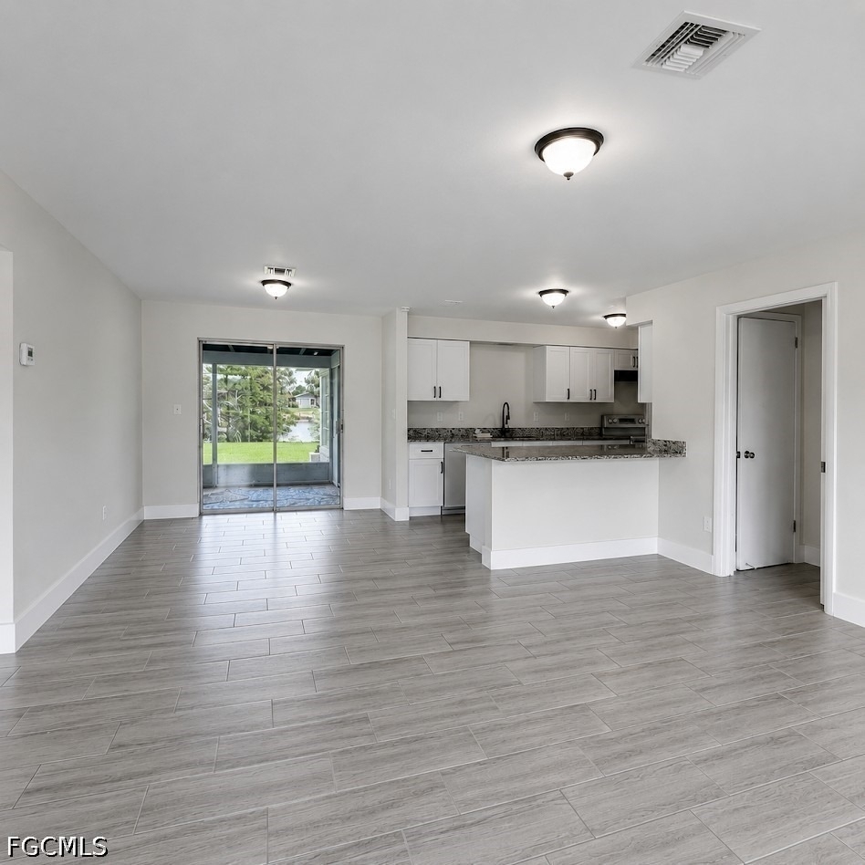 800 Willow Drive - Photo 1