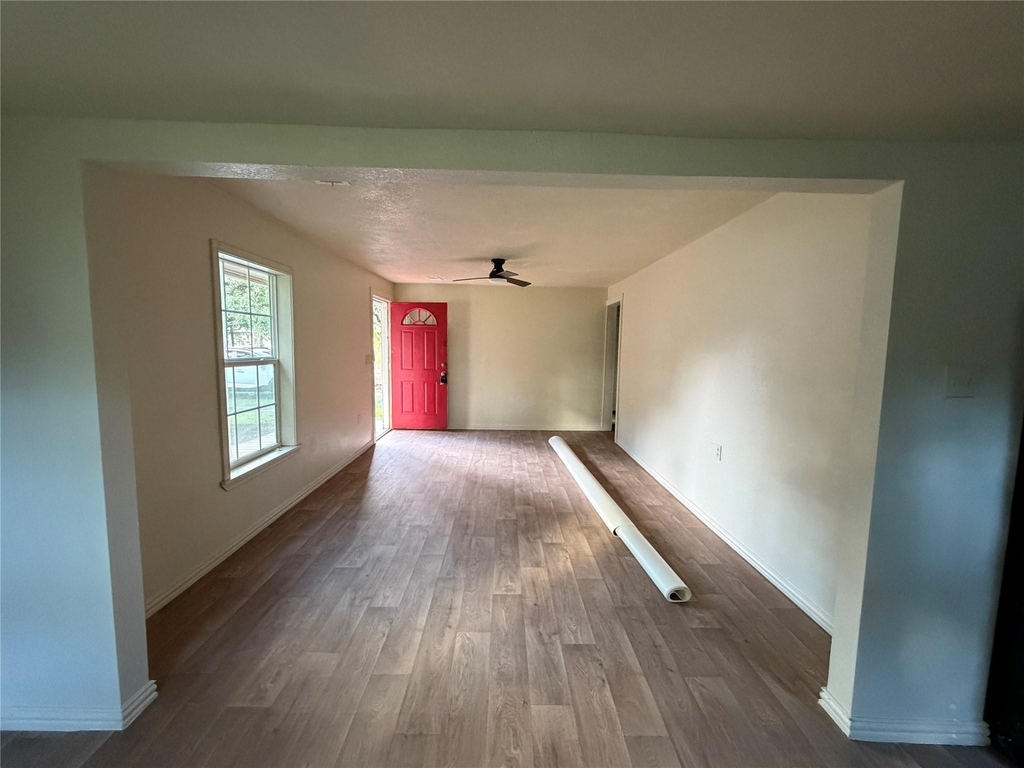 603 E 1st Street - Photo 5