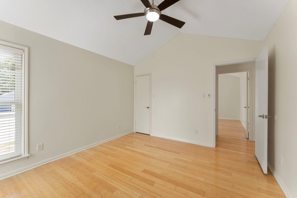 3920 Brookhaven Drive - Photo 18