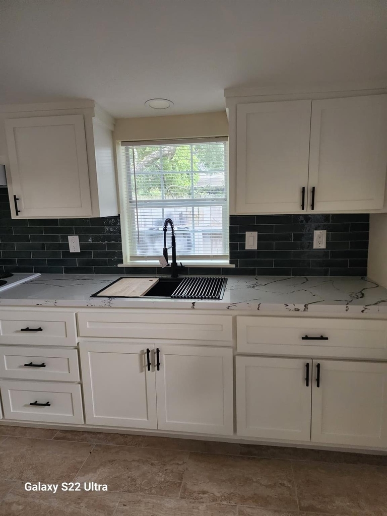 6239 Carver Road - Photo 5