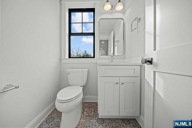 147 Central - Photo 12