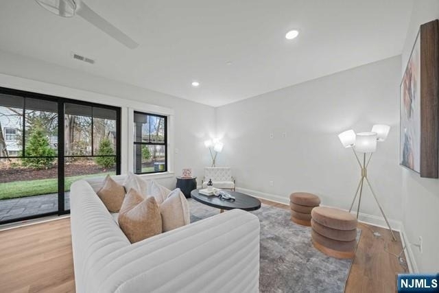147 Central - Photo 34
