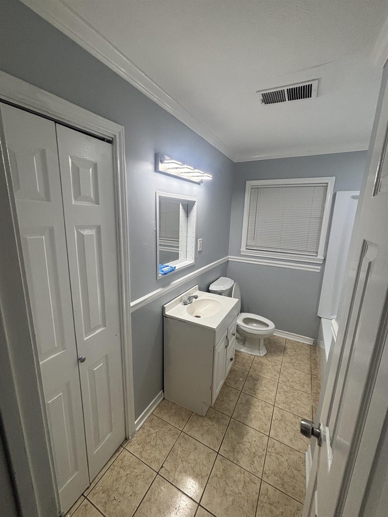 206 Maxie Street - Photo 1