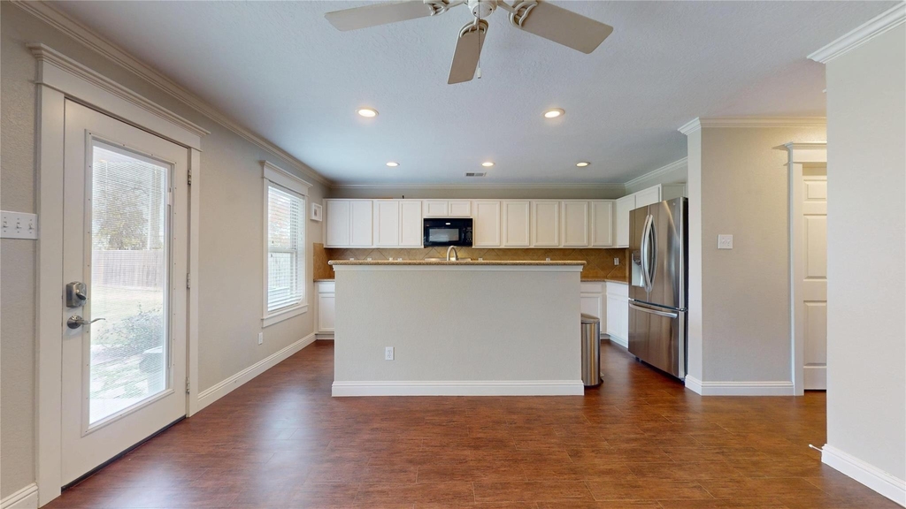 7918 Tupper Bend Court - Photo 10