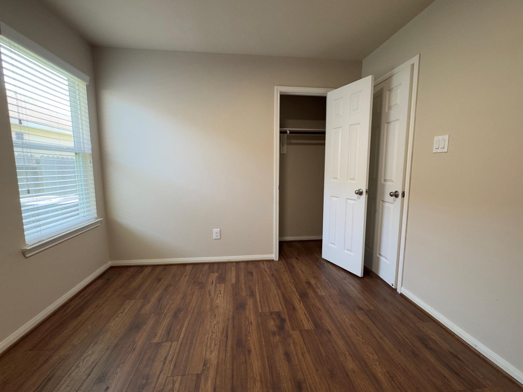 15126 Winter Meadow Court - Photo 13