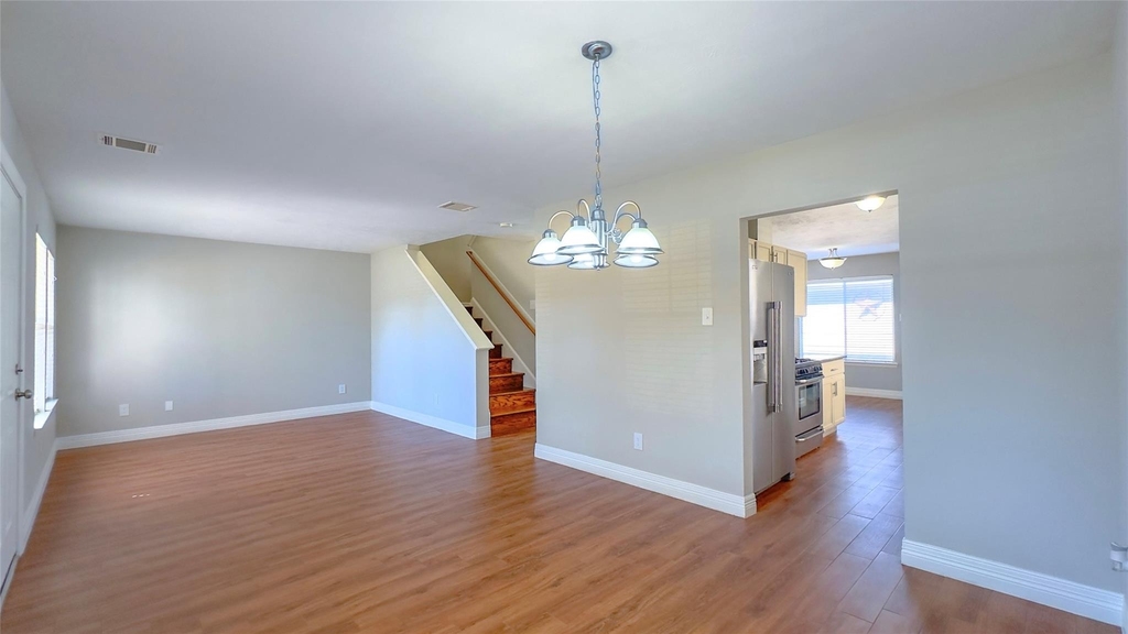 9923 Farrell Drive - Photo 6