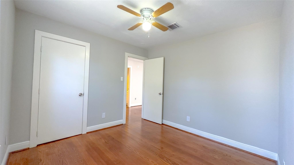 9923 Farrell Drive - Photo 17