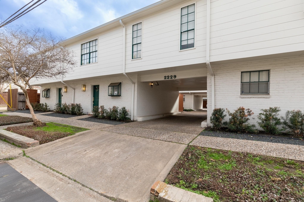 2229 Mimosa Drive - Photo 19