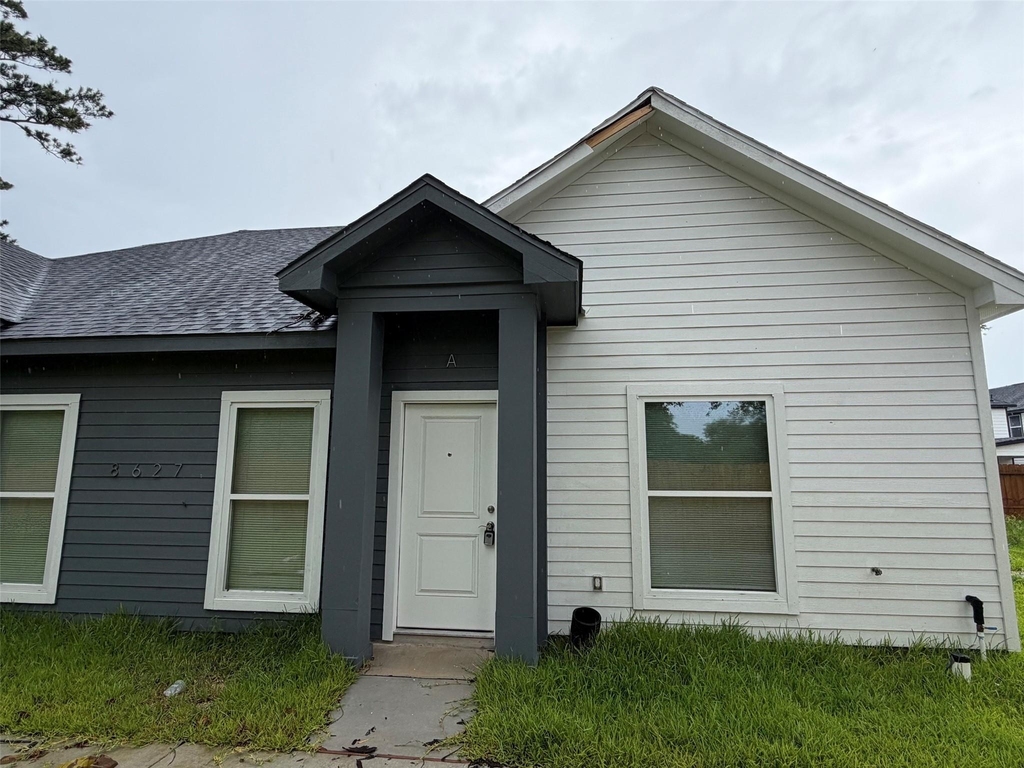 8627 Peachtree Street - Photo 1