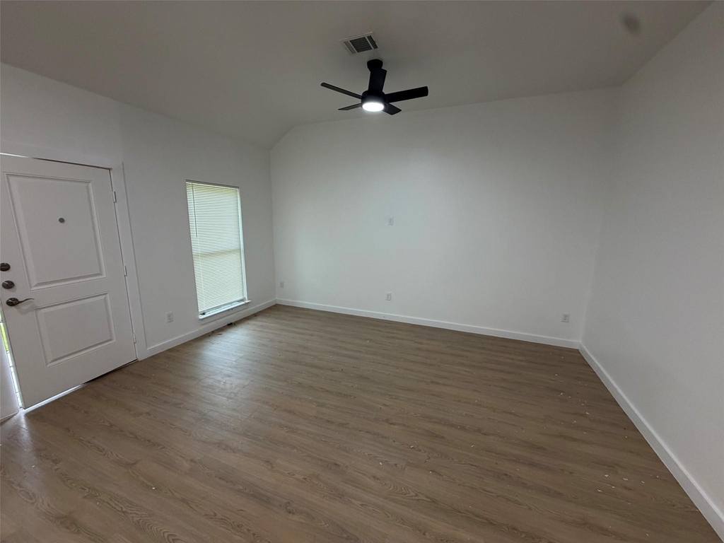 8627 Peachtree Street - Photo 3