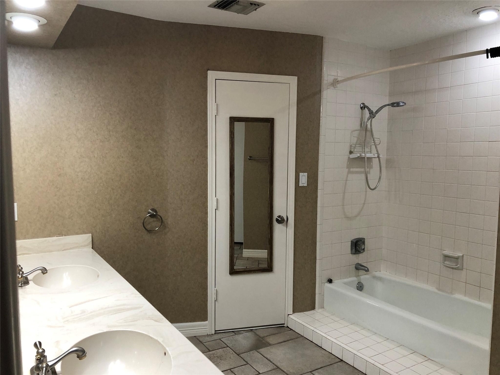 3414 Wooddale Lane - Photo 9