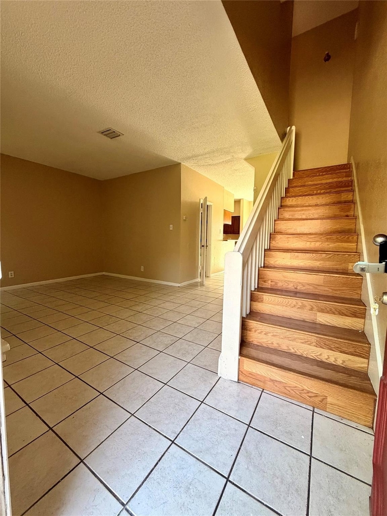 12400 Brookglade Circle - Photo 2