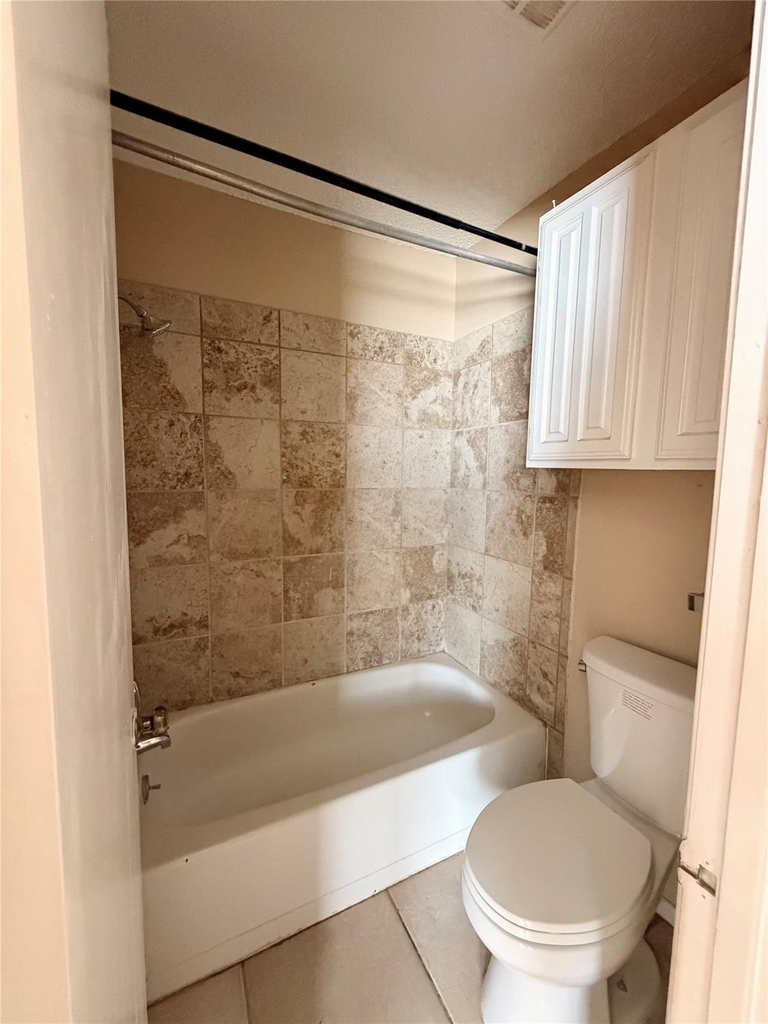 12400 Brookglade Circle - Photo 17
