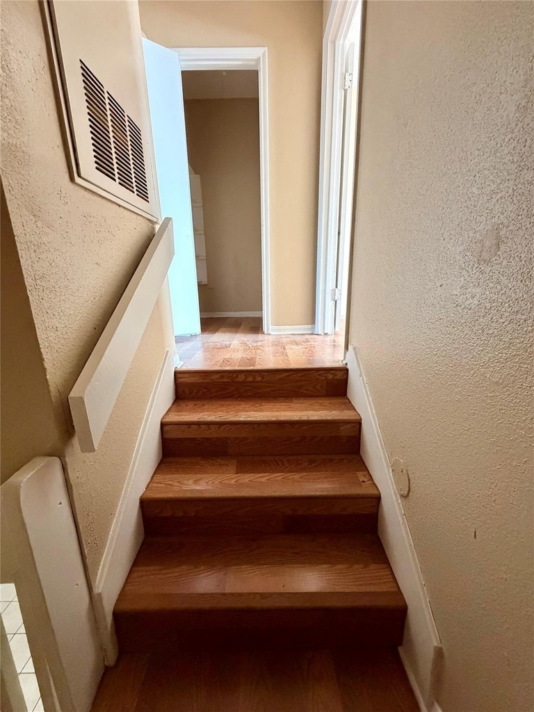 12400 Brookglade Circle - Photo 10