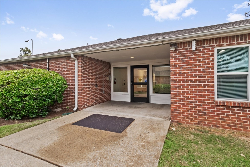 875 Doctor Mlk Jr Avenue - Photo 1