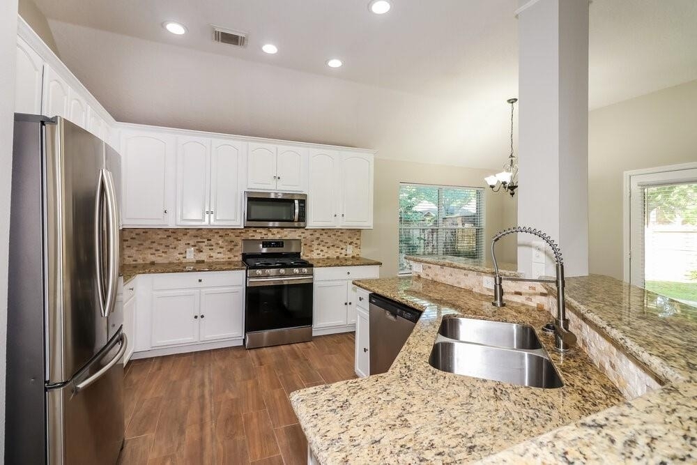 3103 Bronco Bluff Court - Photo 7