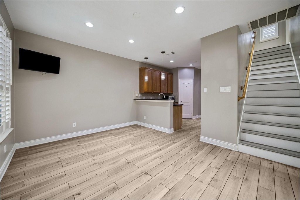 7403 Hollister Ridge - Photo 5