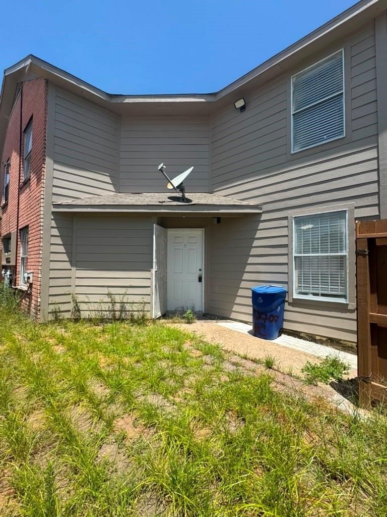 12700 Leader Street - Photo 0