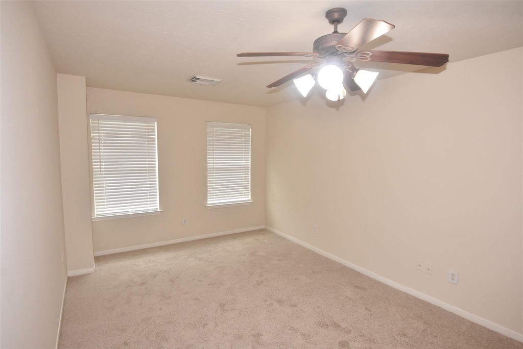 1035 Junction Ct - Photo 18