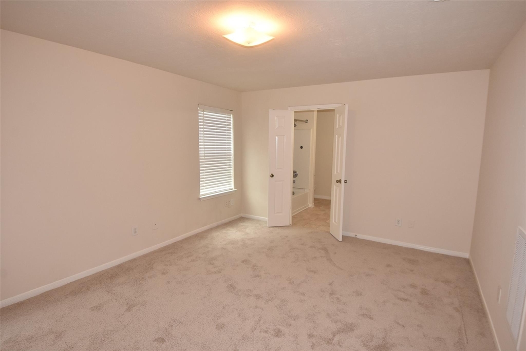 1035 Junction Ct - Photo 38