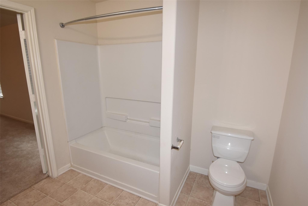 1035 Junction Ct - Photo 36