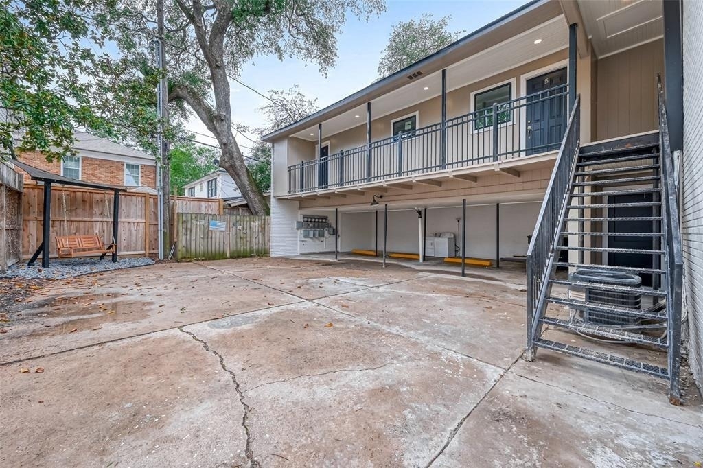 1747 Wroxton Court - Photo 13