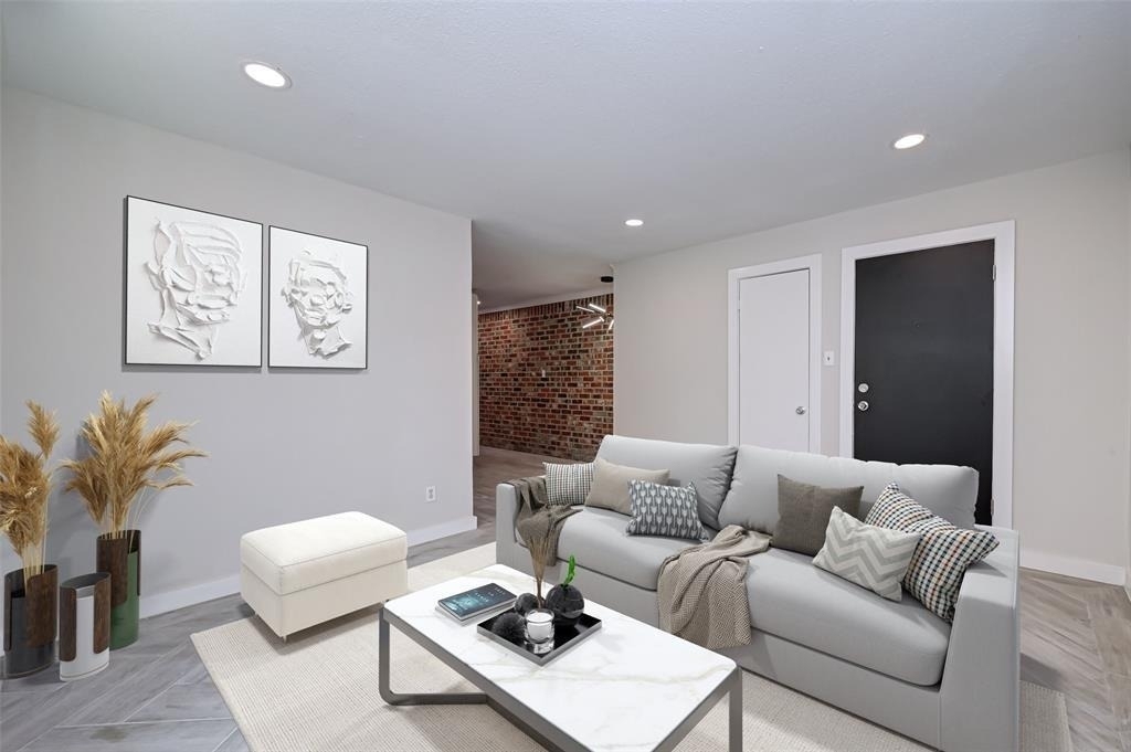 1747 Wroxton Court - Photo 2
