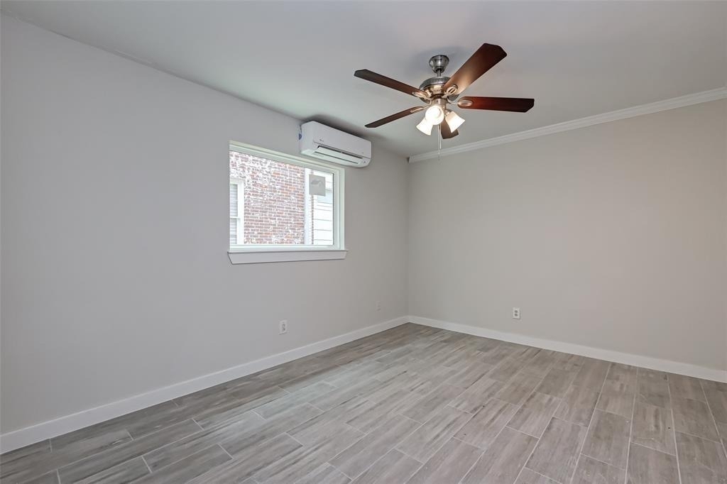 1747 Wroxton Court - Photo 12