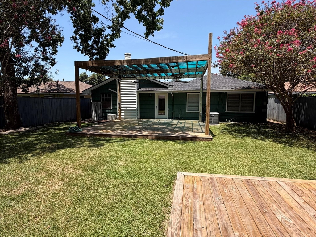 922 Hector Avenue - Photo 35