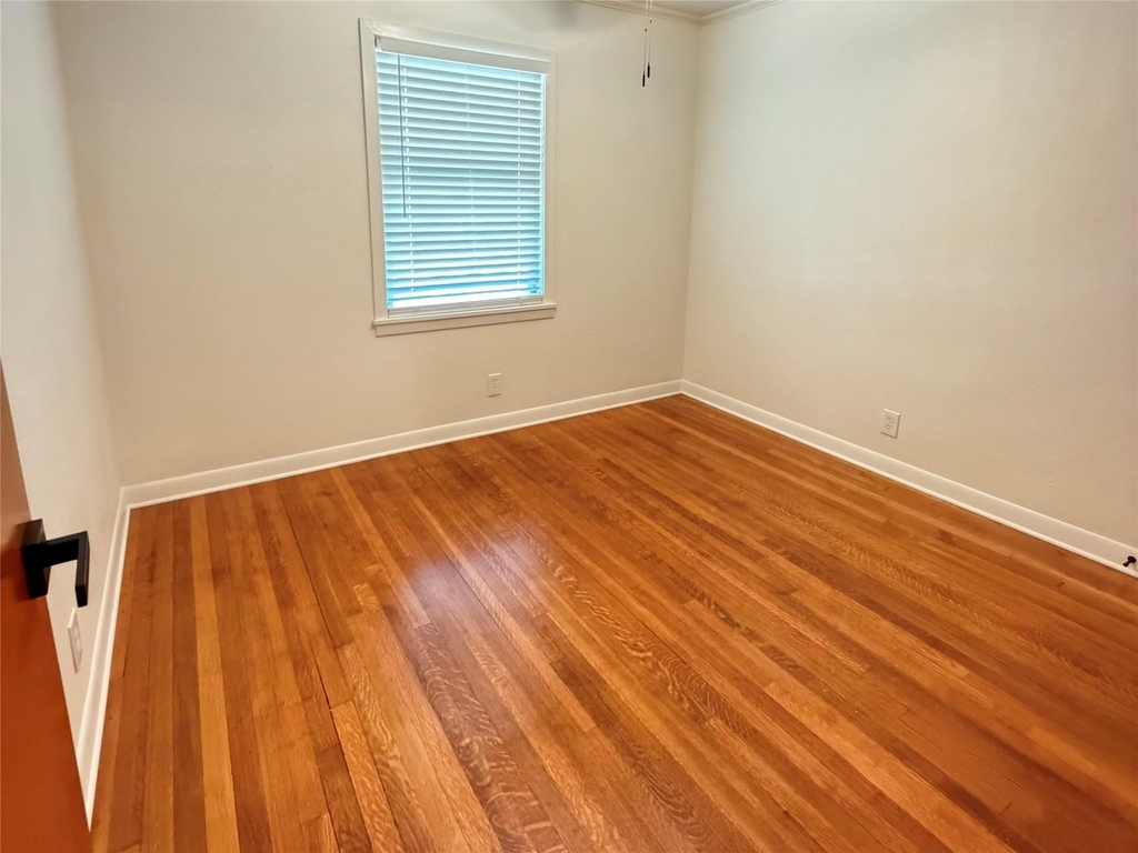 922 Hector Avenue - Photo 23