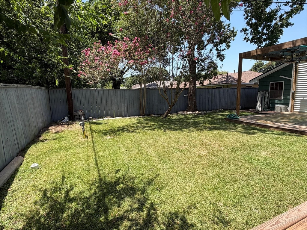 922 Hector Avenue - Photo 34