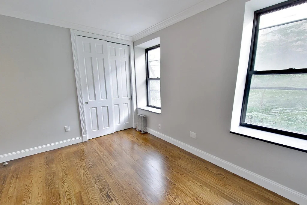 338 East 100th Street - Photo 4