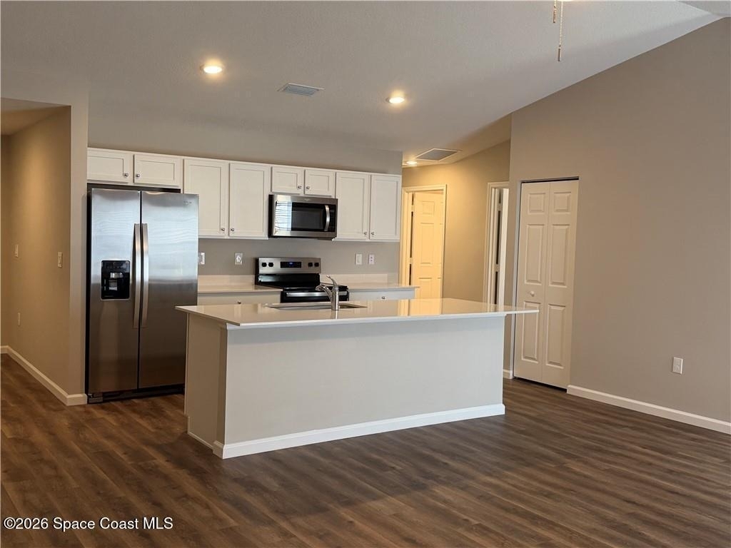 340 Dolphin Street Se - Photo 4
