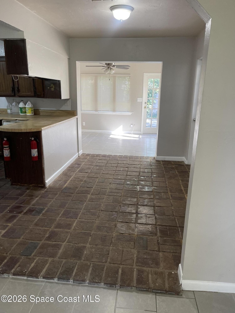 1400 Hillcrest Drive - Photo 4